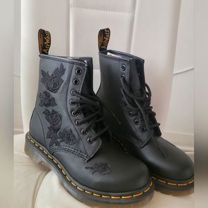 New Dr. Martens 1460 Rose Embroidered Black Boots
